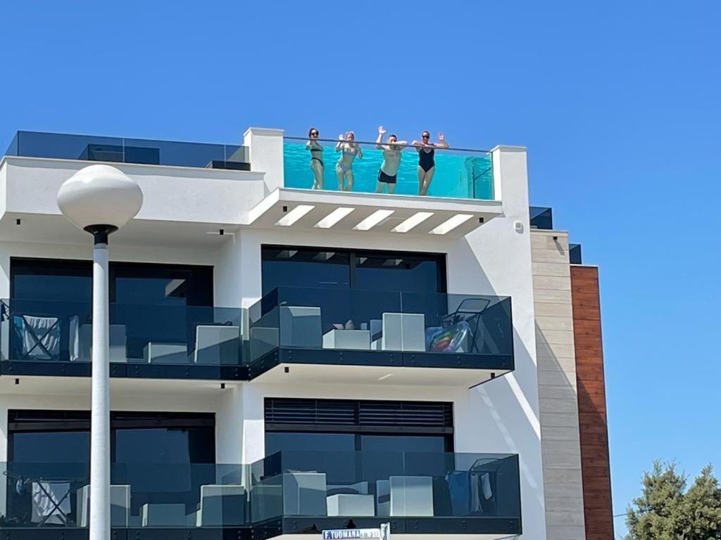 Grandpalazzo Apartments ヴィル エクステリア 写真